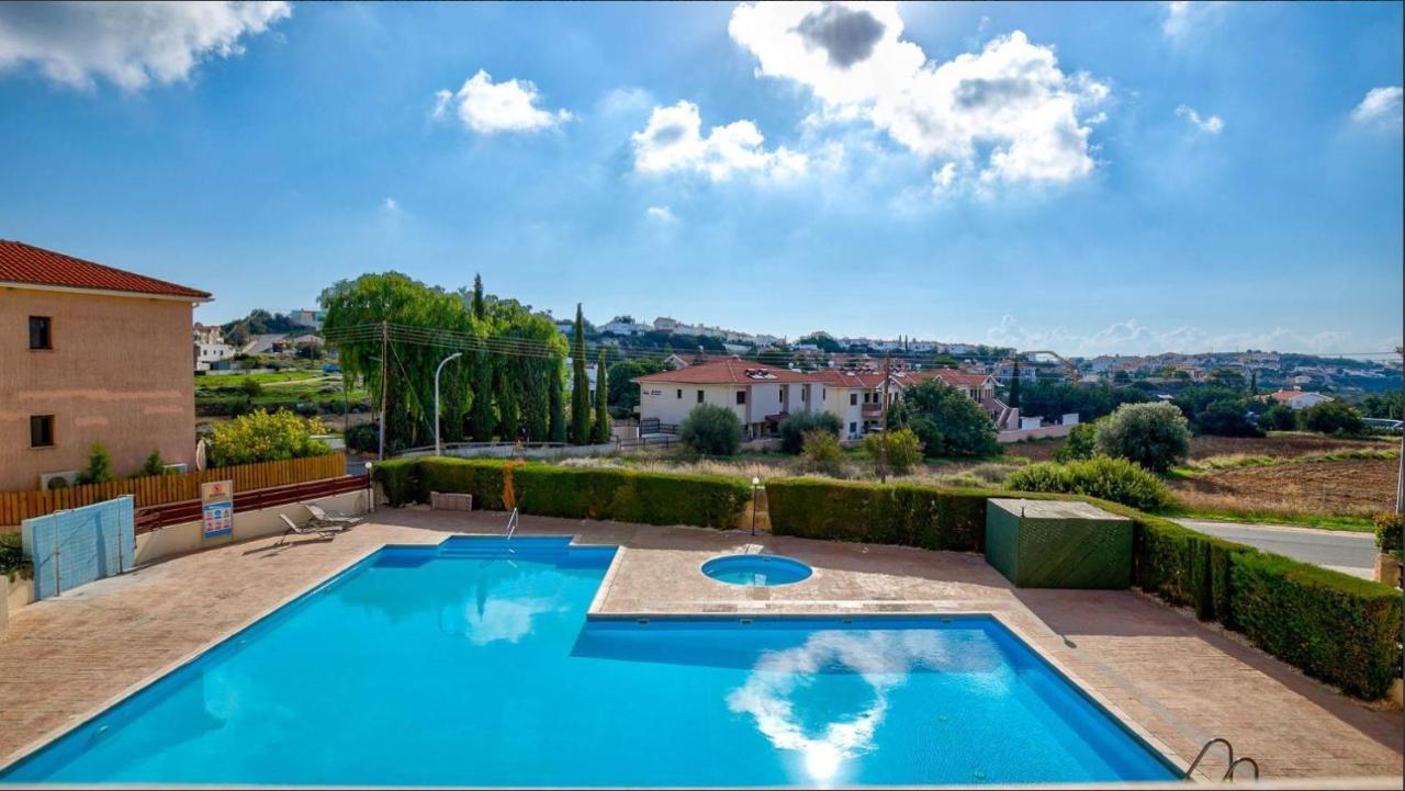 Spacious Contemporary Apartment Pissouri Buitenkant foto